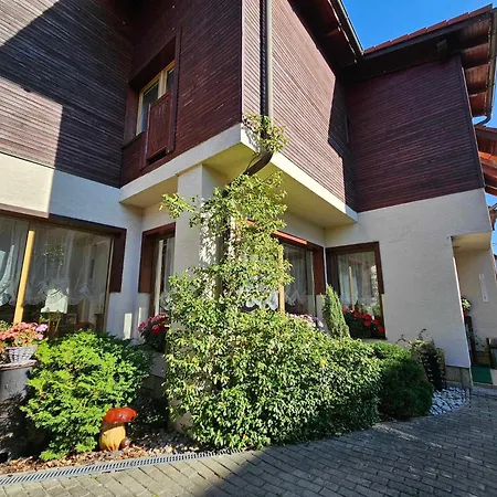 Harmonia Vendégház Lipótszentmiklós